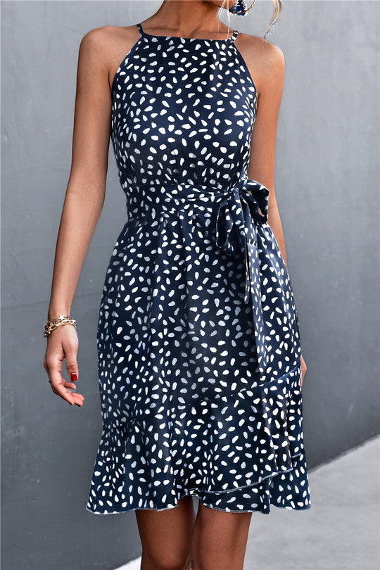 Gerafftes Polka-Dot-Kleid mit Haltern