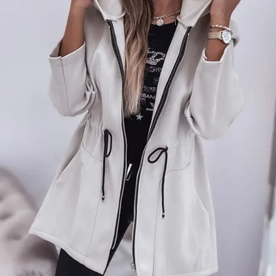 Heidi-Mode | Frühlingsjacke mit Kapuze und plissiertem Bund