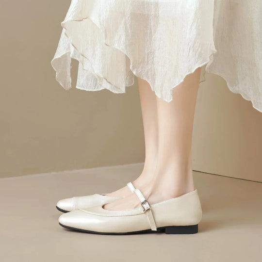 Heidi-Mode | Elegante High Heels Marie Jane Schuhe mit Bootsschuh-Details