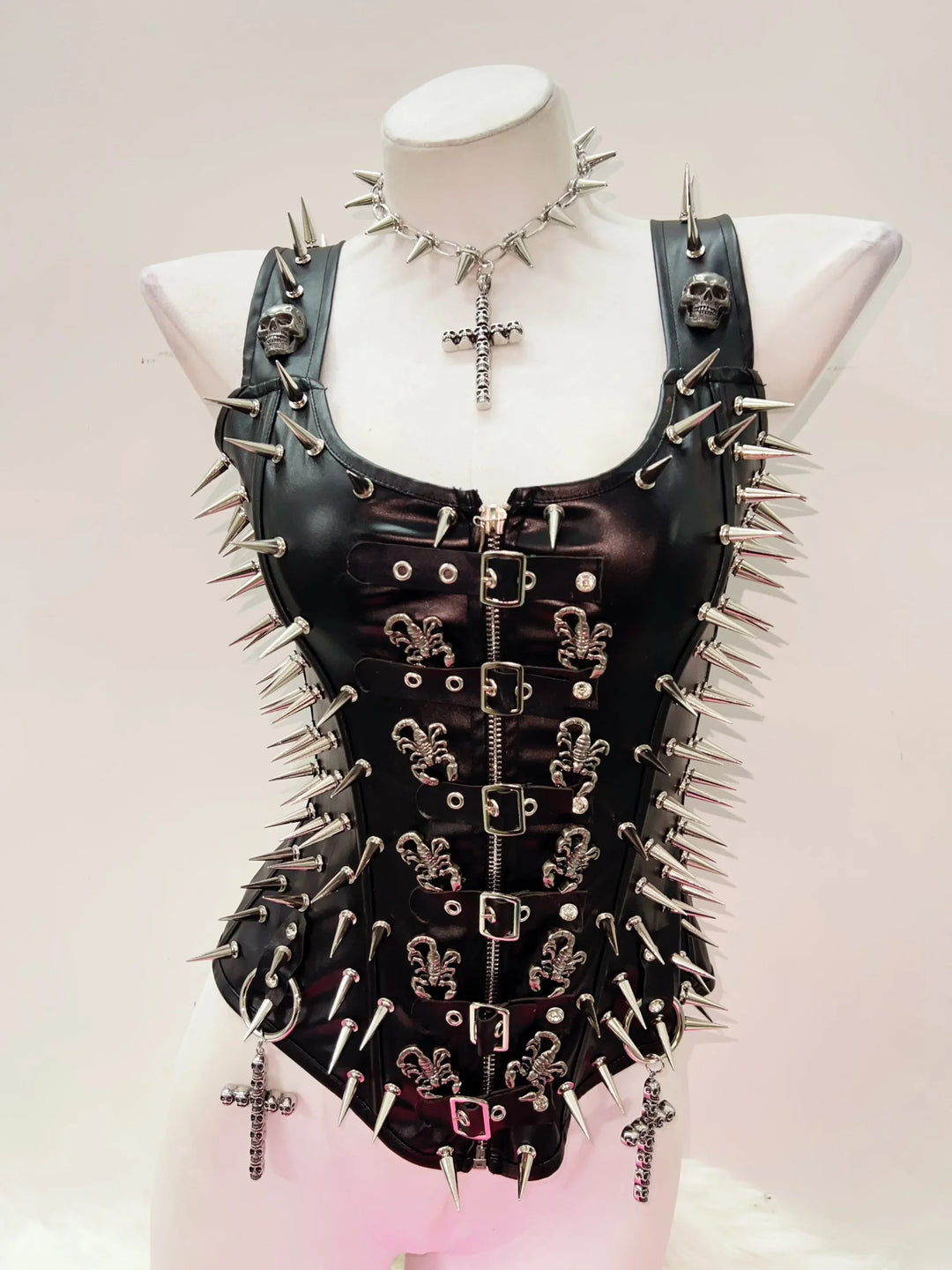 Heidi-Mode | Skull Tank Zum Top Rivets Tank Zum Top Harajuku Mode Cross Tank Zum Top Y2K Kleidung Y2K Crop Zum Top Gothische Kleidung Gothische Tank Zum Top