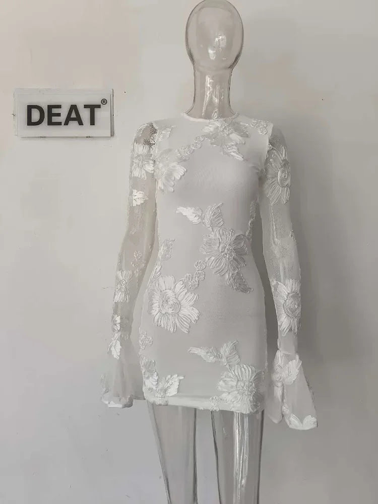 Heidi-Mode | Mode Damen Stickerei Blume Rücken Hohle aus Kleid Frühling Trendy O-Ausschnitt Flare Ärmel Kleider Weiblich