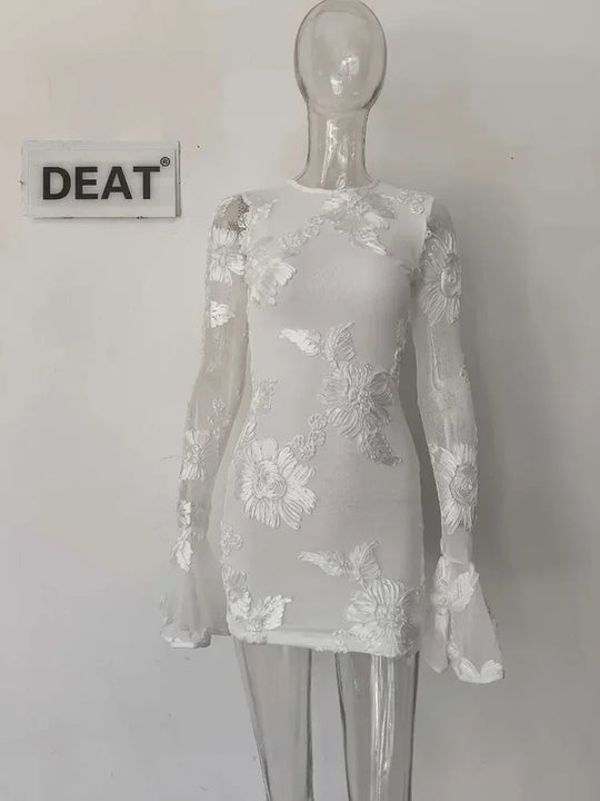 Heidi-Mode | Mode Damen Stickerei Blume Rücken Hohle aus Kleid Frühling Trendy O-Ausschnitt Flare Ärmel Kleider Weiblich