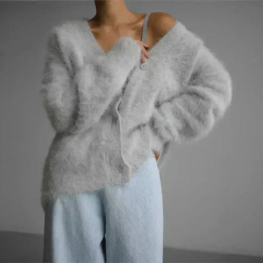 Heidi-Mode | Flauschiger Wollknopf-Strickpullover