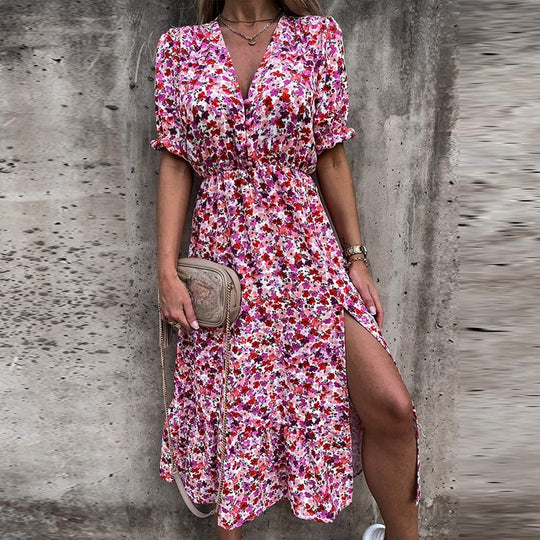 Heidi-Mode | Lässiges Maxikleid mit Seitenschlitz und Großem Blumenmuster Unten
