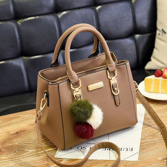 Heidi-Mode | Handtasche mit Anhänger