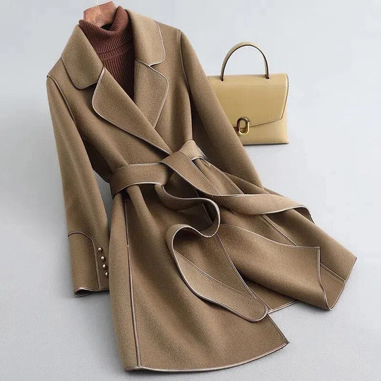 Luxuriöser Trenchcoat