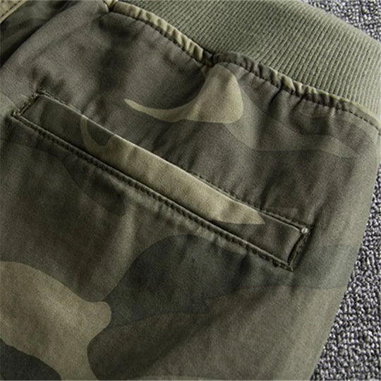 Militär Shorts