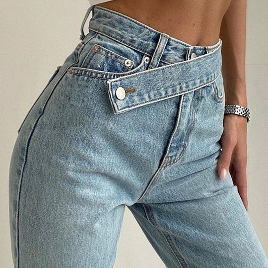 Klassische Jeans mit hoher Taille und geradem Bein