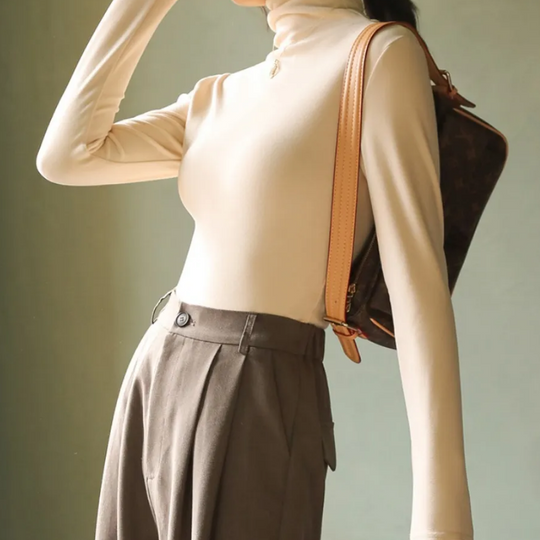Heidi-Mode - Samt Rollkragenpullover für Frauen