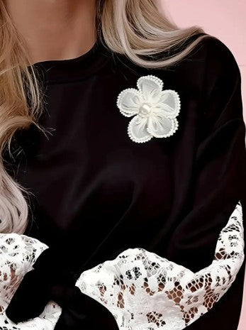 Heidi-Mode | Stylische Spitzenbluse mit floralen Design