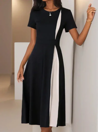 schwarz-weiße Midi-Kleid