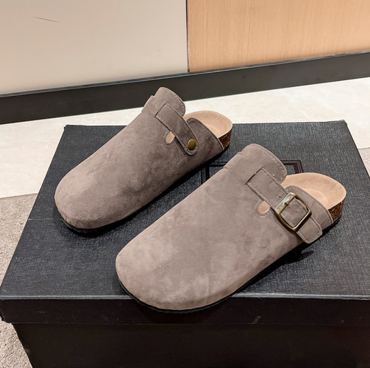 Heidi-Mode | Lässige Wildlederclogs Mit Schnallenriemen Für Herren