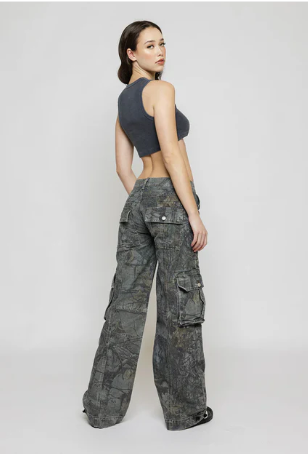 Heidi-Mode | Niedrig taillierte Cargo-Hose Braun Camo
