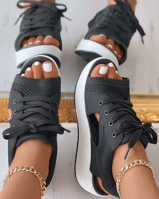 Heidi-Mode Trendkick: Atmungsaktive Sneaker-Sandalen