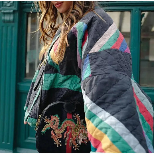 – Gesteppte Kimonojacke mit Regenbogenstreifen