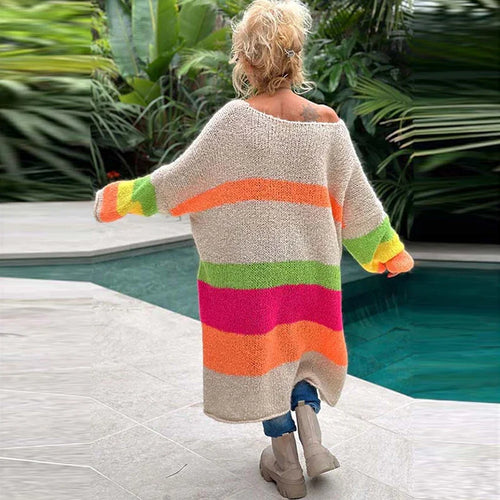 Lebhafter Oversized-Strickpullover mit Peace-Druck