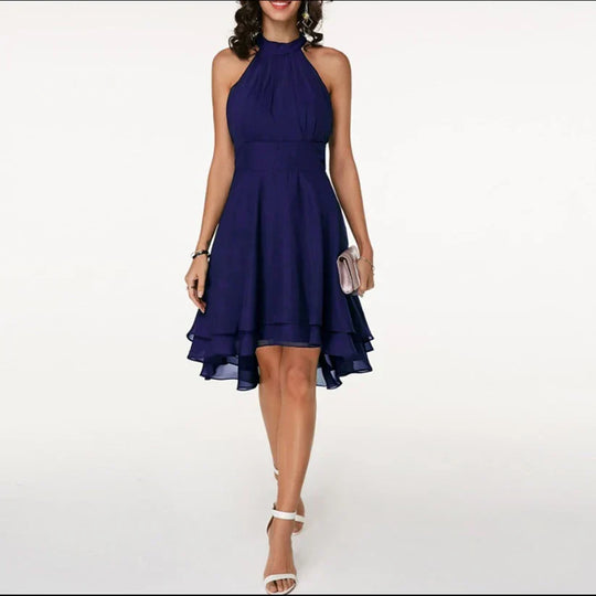 stilvolle Kleid mit charmanten Rüschen