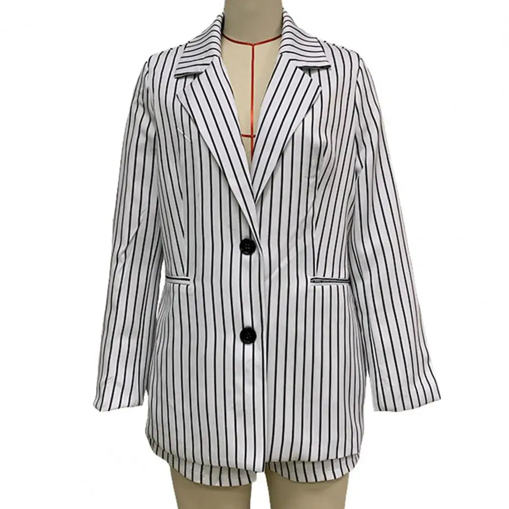 Heidi-Mode - Weiß Gestreifter Blazer mit Passenden Shorts Set für Frauen