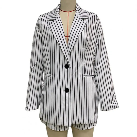 Heidi-Mode - Weiß Gestreifter Blazer mit Passenden Shorts Set für Frauen