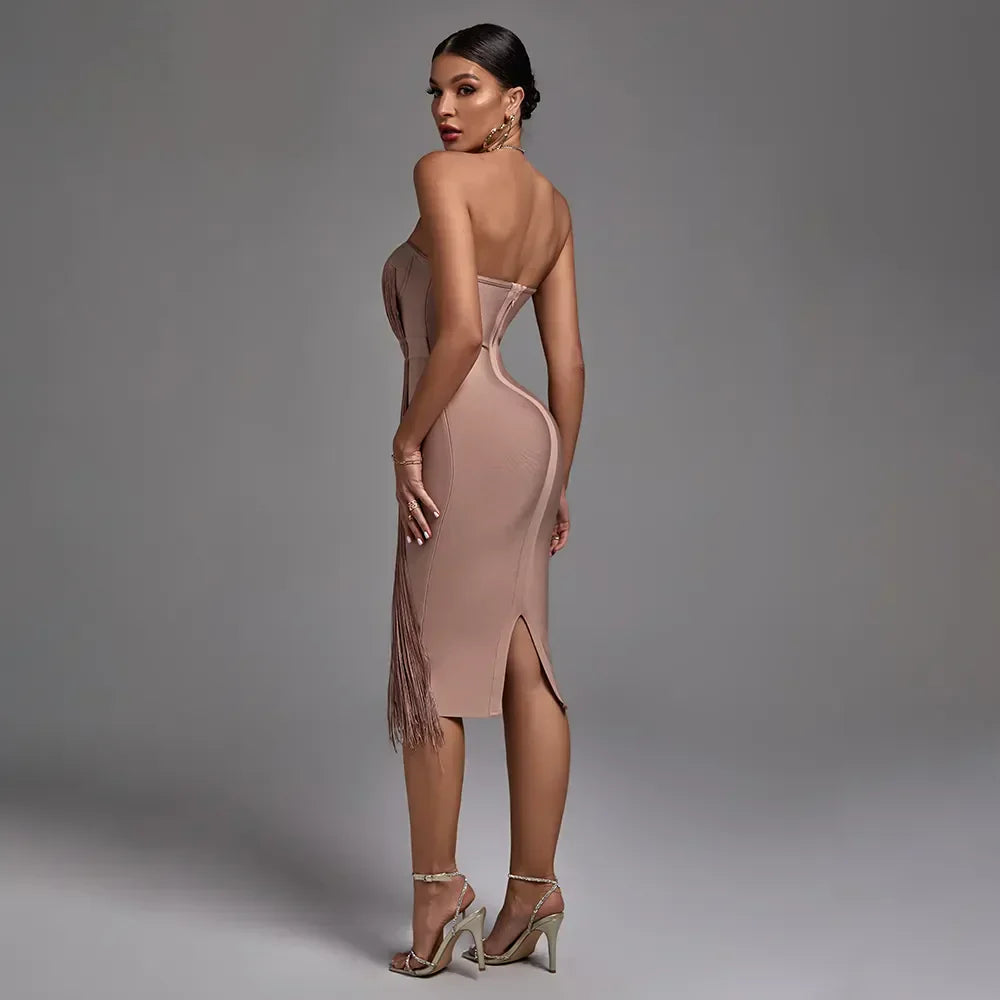 Schickes trägerloses Kleid mit Fransendetail