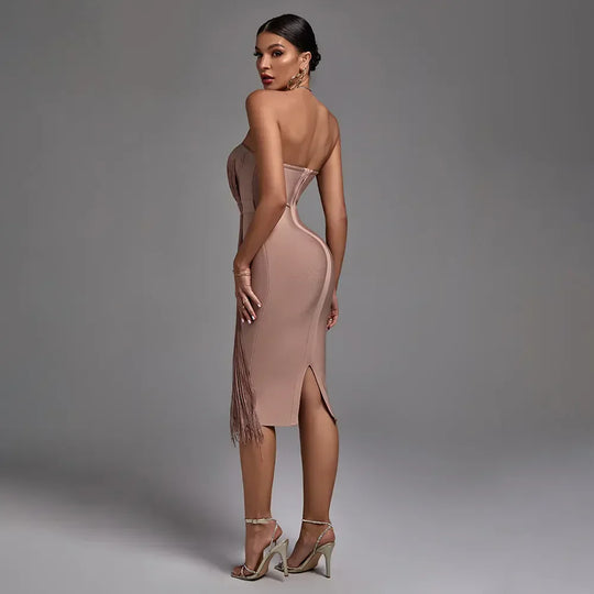 Schickes trägerloses Kleid mit Fransendetail