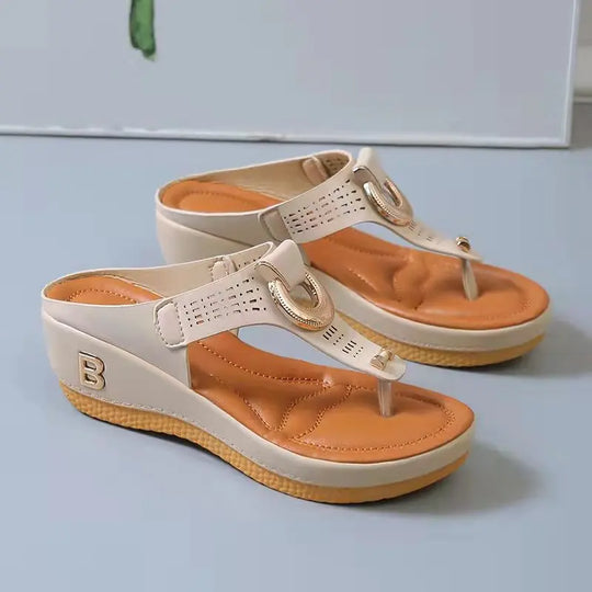 Heidi-Mode | Sommerschuhe, Große Plateausohlen, Rutschfest, Bequeme Strandschuhe