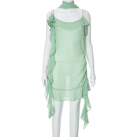 Luftiges mintgrünes Kleid mit Rüschenschichten