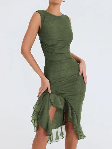 Hochwertiges, asymmetrisches Kleid mit Rüschen