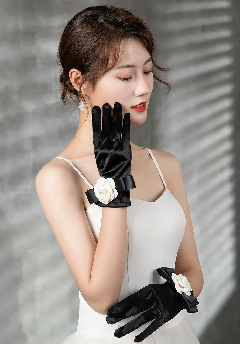 Heidi-Mode | Weinlese Schwarze Kurze Satin Hepburnhandschuhe