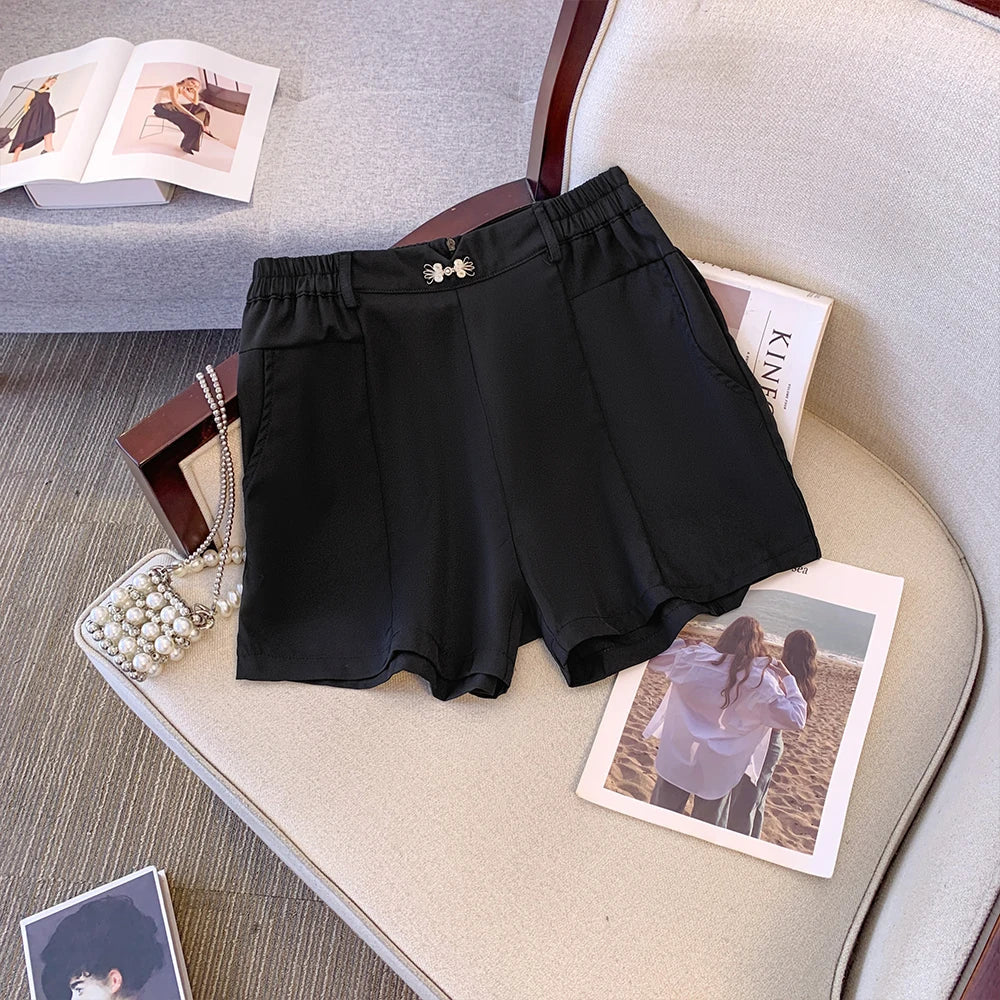 Shorts | Schwarze Damenhose in Übergröße