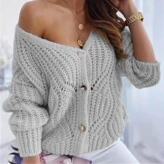 Heidi-Mode | Eleganter, Weicher, Schulterfreier Pullover in Übergröße mit Knöpfen