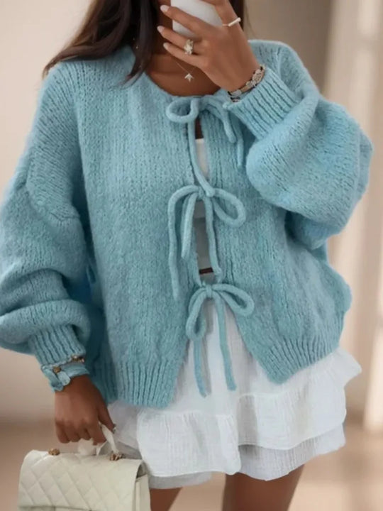 Heidi-Mode | Strickcardigan mit Schleifenverschluss für Eine Bohemian Ausstrahlung