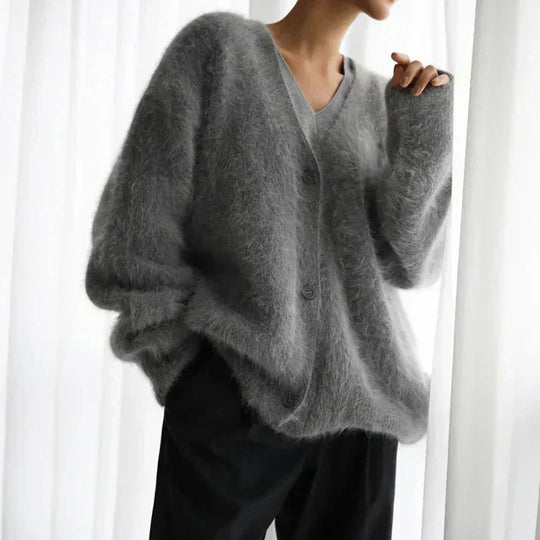 Heidi-Mode | Flauschiger Wollknopf-Strickpullover