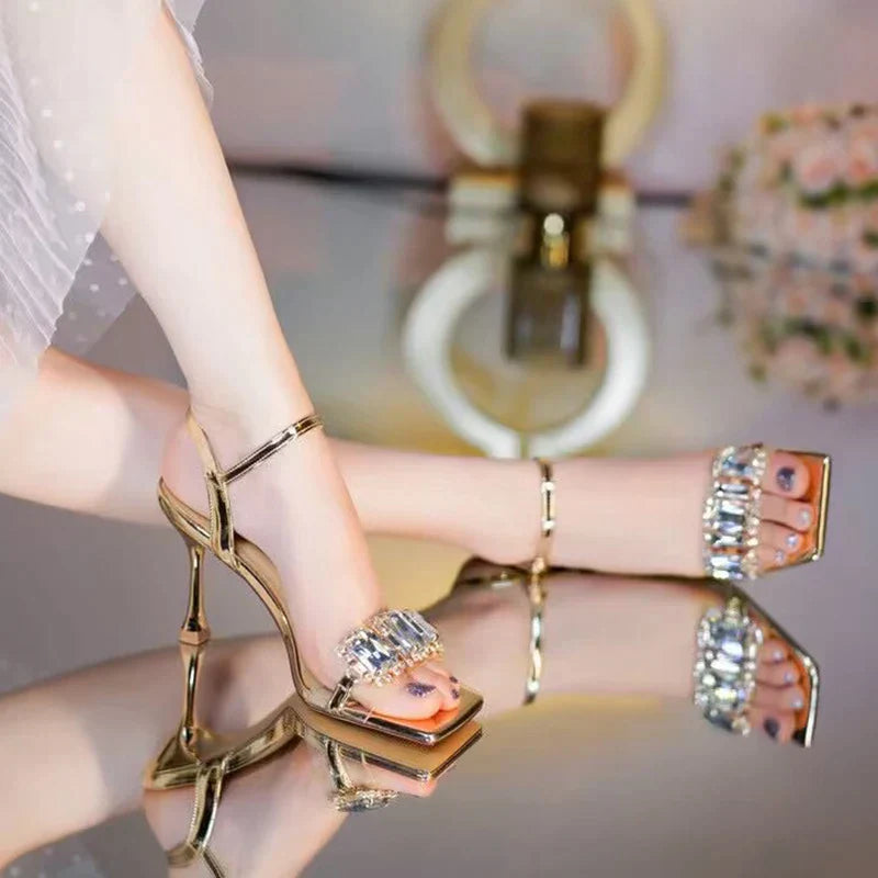 Heidi-Mode | Gold Silber Hohe Absätze Sandalen Frauen Sommer Quadratische Zehe Glänzende Kristall Sandalen Frauen Knöchellaschen Dünner Absatz Fest Pumps Schuhe