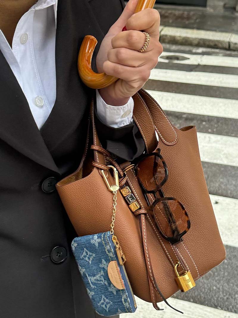 Handtasche