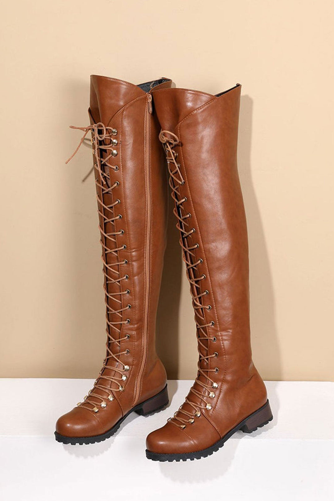 Heidi-Mode | Over-The-Knee Stiefel mit Schnürsenkeln