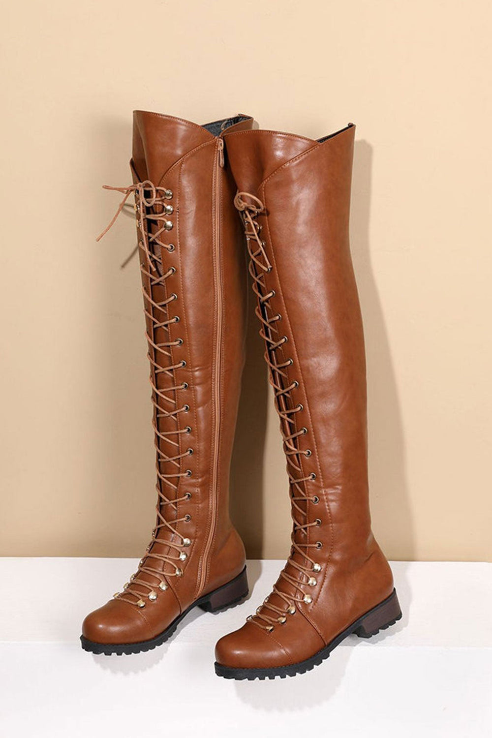Heidi-Mode | Over-The-Knee Stiefel mit Schnürsenkeln