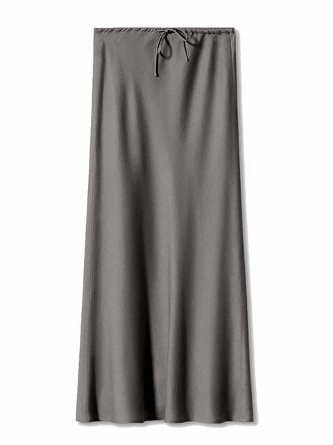 Heidi-Kleid aus Satin mit hoher Taille