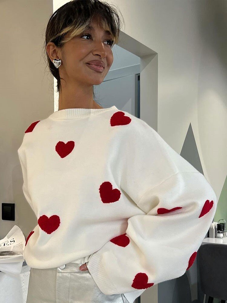 Heidi-Mode | Pullover mit gestickten Herzen