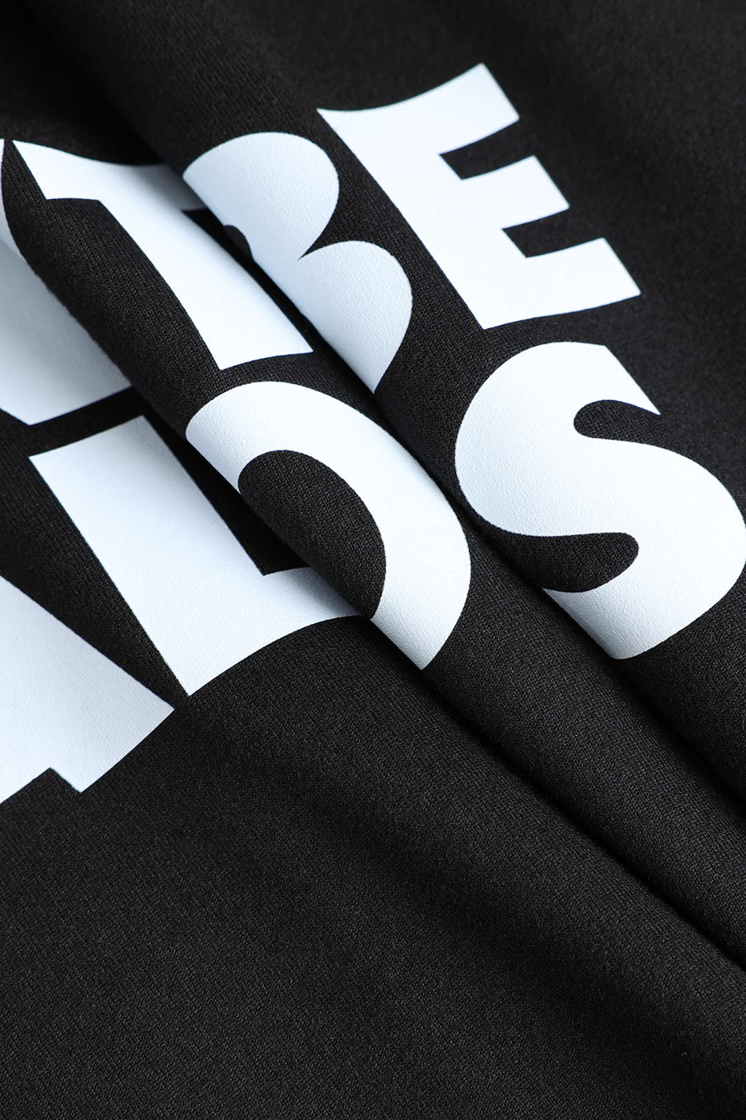 Heidi-Mode | Schwarz Kurzarm Cropped T-Shirt mit "Don'T Be Jealous" Druck