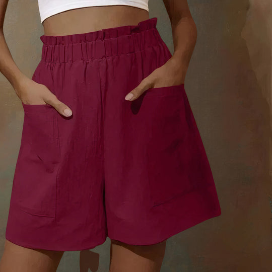 I Sommershorts mit hoher Taille