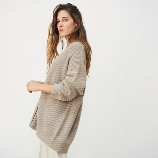 Heidi-Mode | Eng Anliegender Strickjacke für Frauen