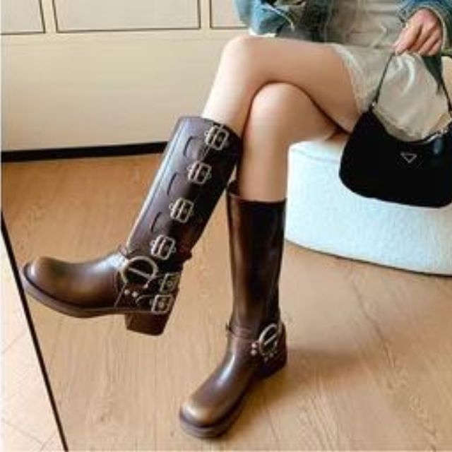 Heidi-Mode | Robuste orthopädische Kampfstiefel für Damen