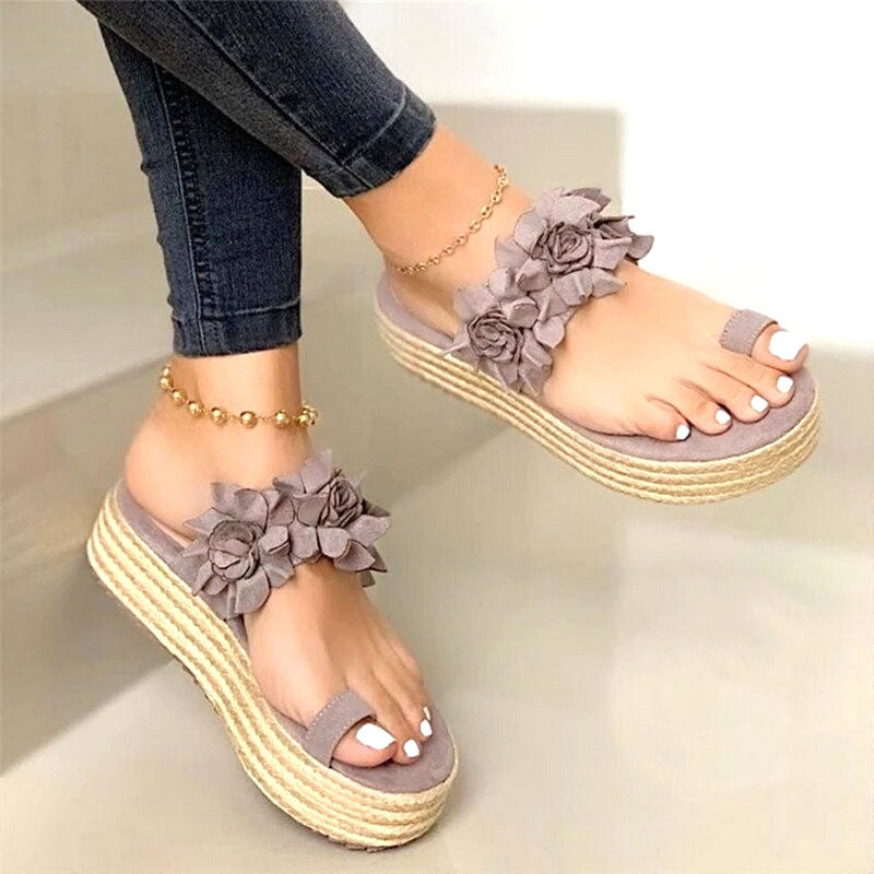 Heidi-Mode | Elegante Damen Sandalen mit Floralem Design und Akzenten