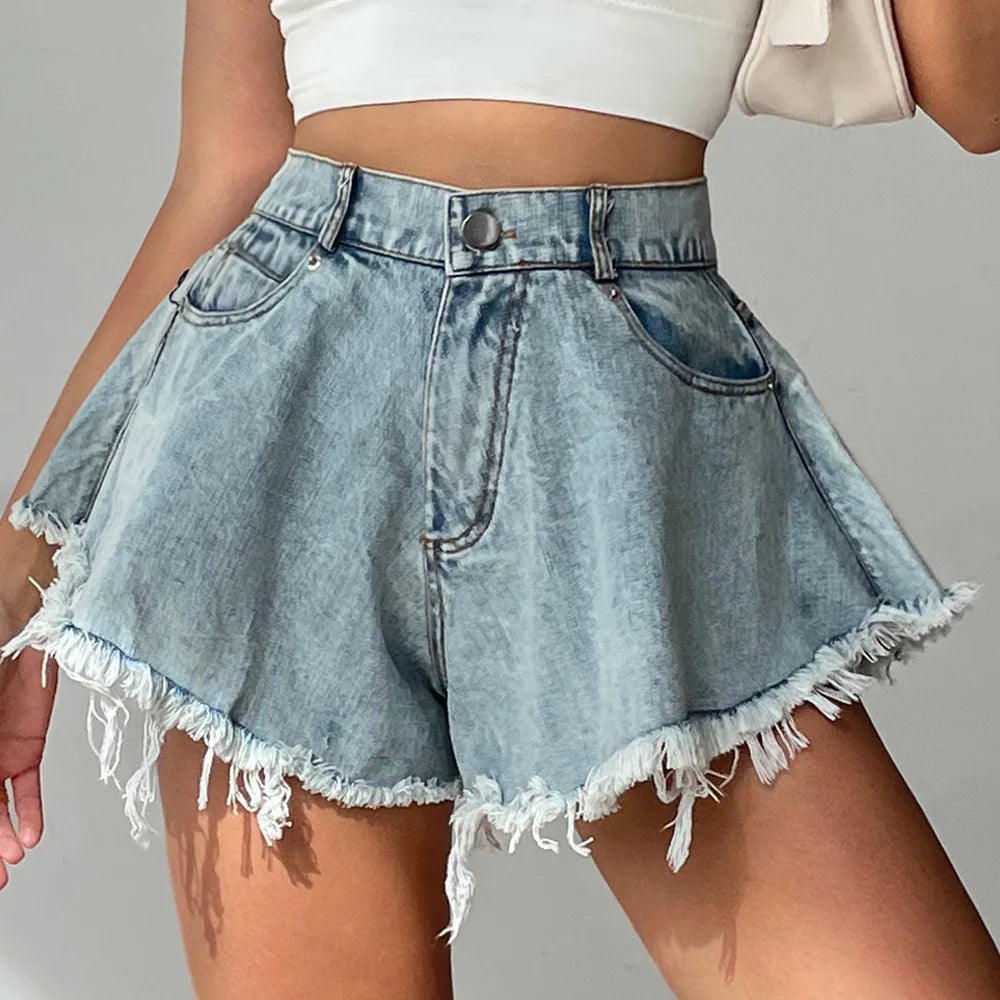 Heidi-Mode | Jeansshorts mit Distressed-Saum für Damen