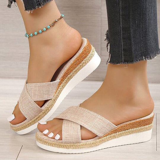 Heidi-Mode | Ergonomische Plateausandalen für Frauen