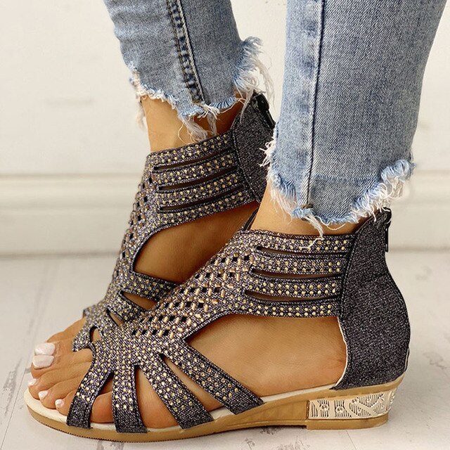Heidi-Mode - Orthopädische Sandalen mit niedrigem Absatz