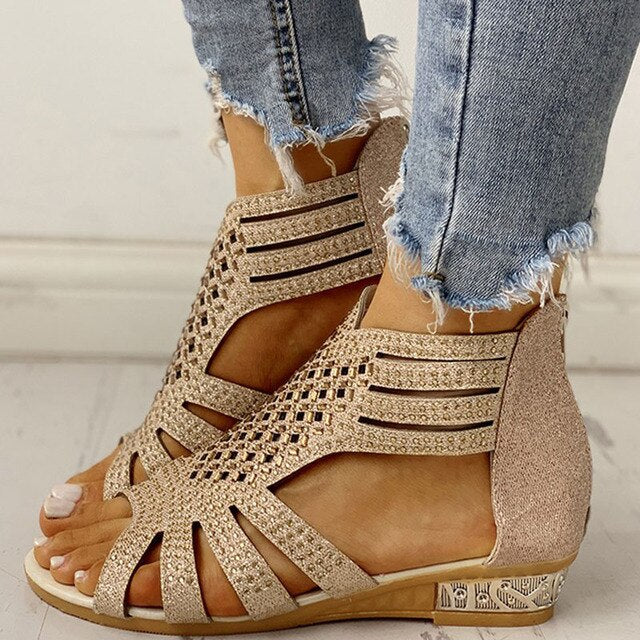 Heidi-Mode - Orthopädische Sandalen mit niedrigem Absatz