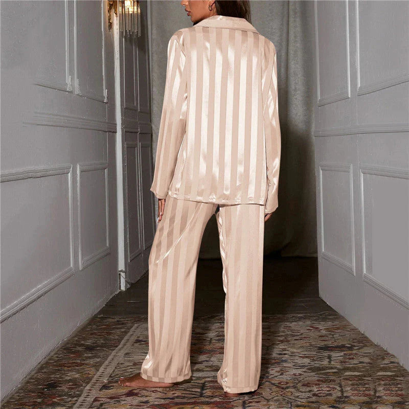 Heidi-Mode | Gemütlicher Pyjama