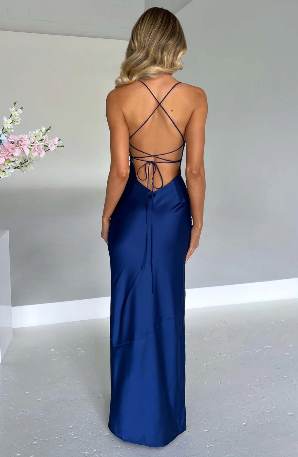 elegante avondjurk met hoge split